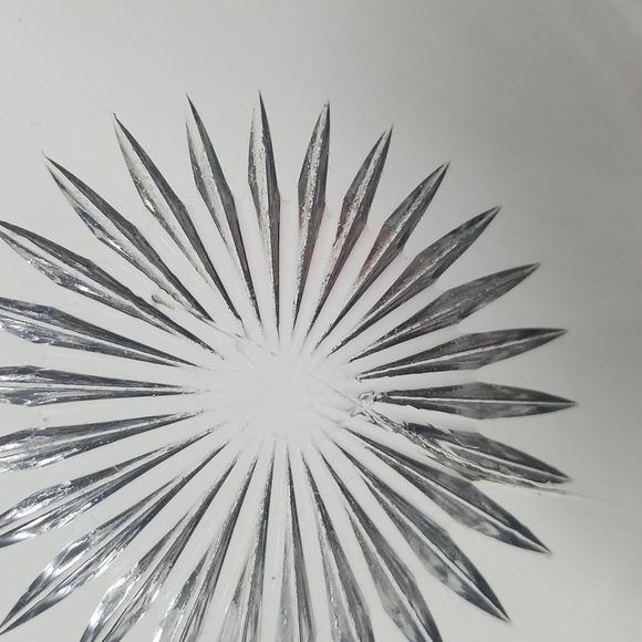 Heisey Colonial Pattern Serving Bowl - Picture 11 of 12